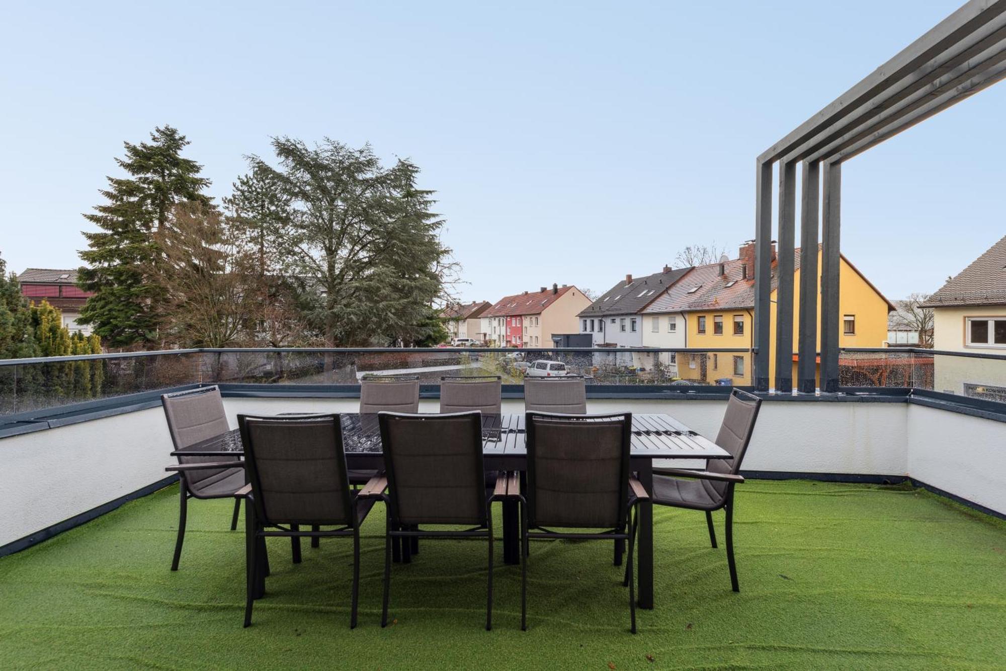 Day Young Life 1 Or 2 Aparts Nuremberga Exterior foto